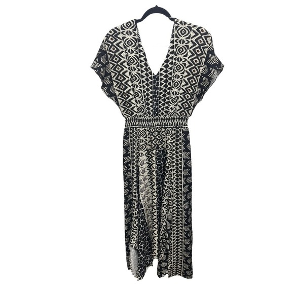 Tyler Boe Aztec Print Low VNeck Low Back Size Small Maxi Dress Monochrome - Picture 2 of 6